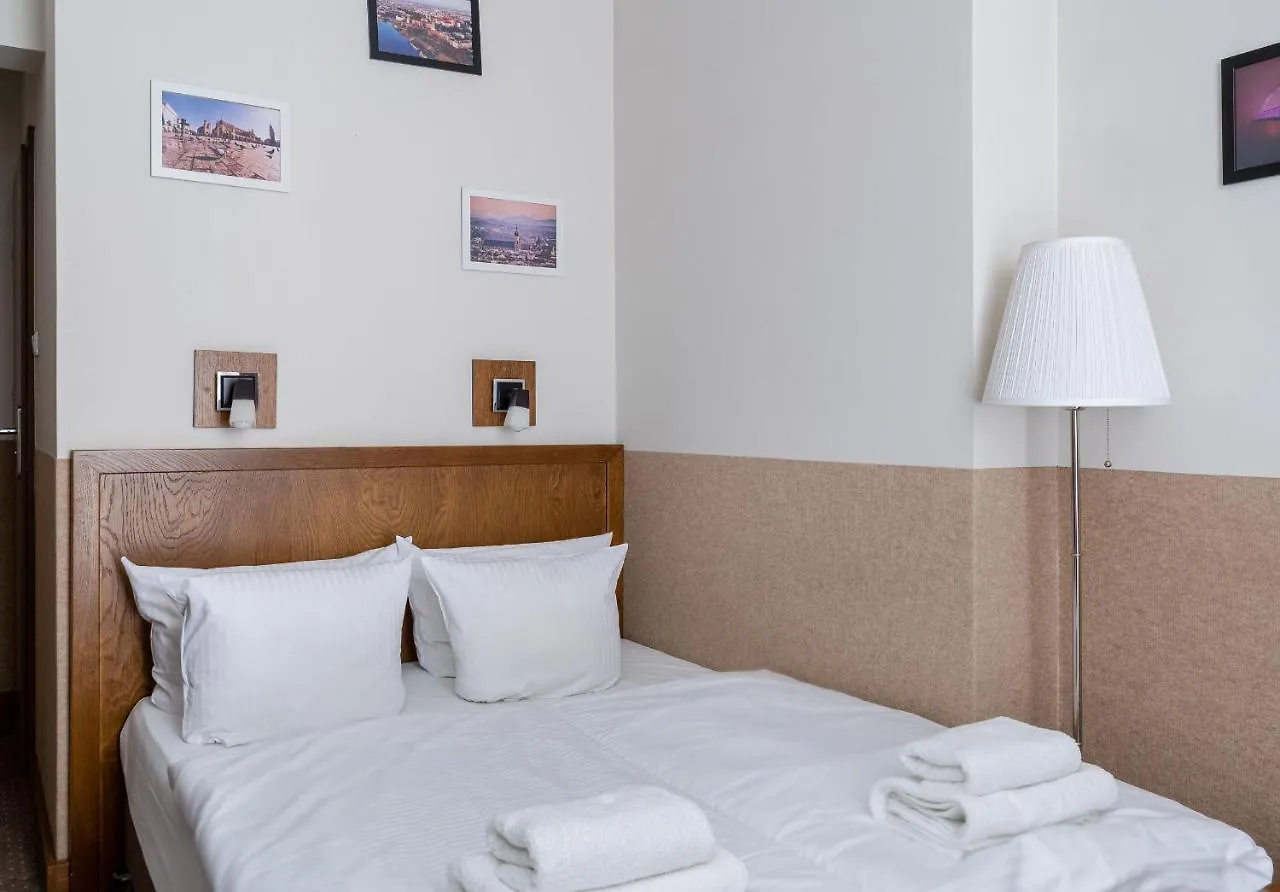 Daniel Griffin Aparthotel By Artery Hotels 크라쿠프 3*,  폴란드